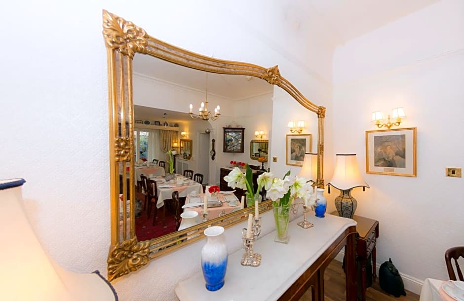 Shoreline Accommodation