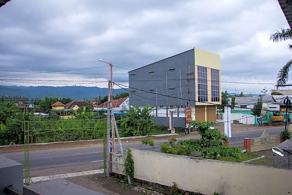 Samar Wulu Guest House Syariah – Banyuwangi Recency, ID