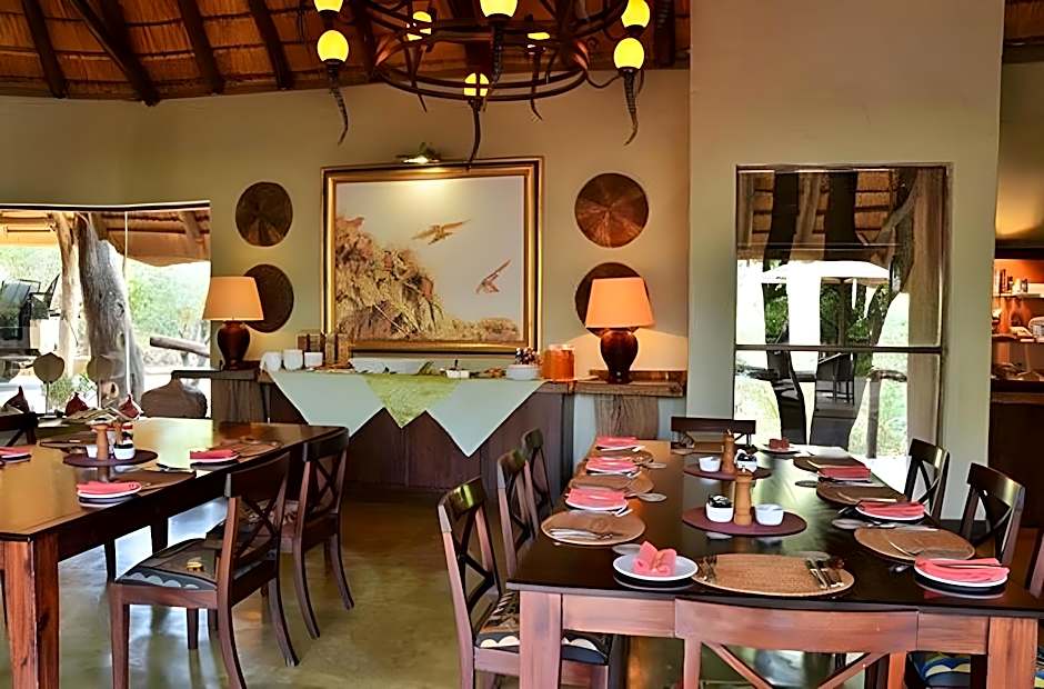 Motswiri Private Safari Lodge