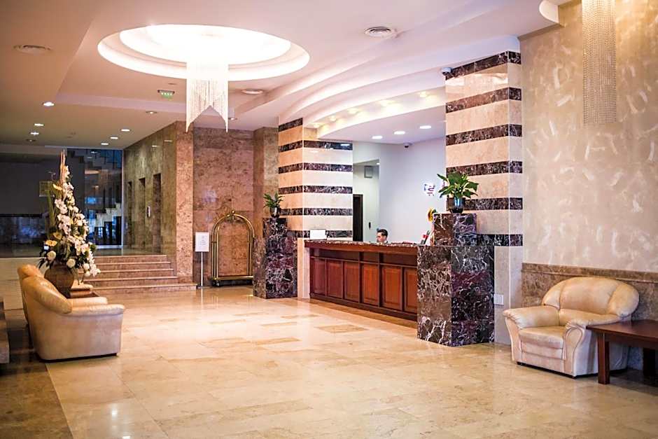 Grand Hotel