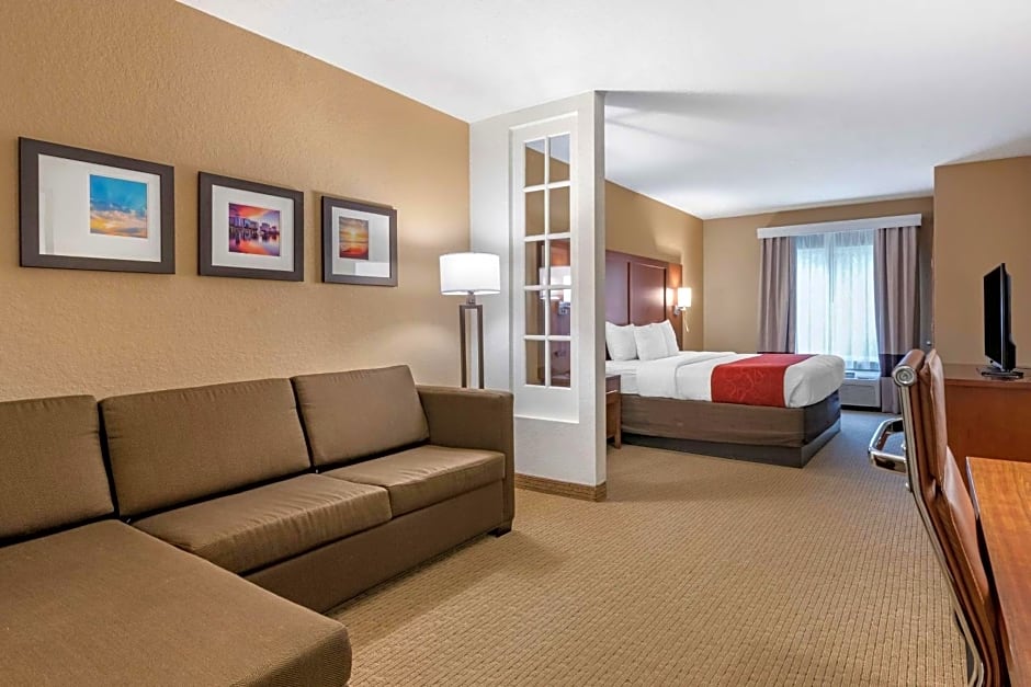 Comfort Suites Orlando Airport
