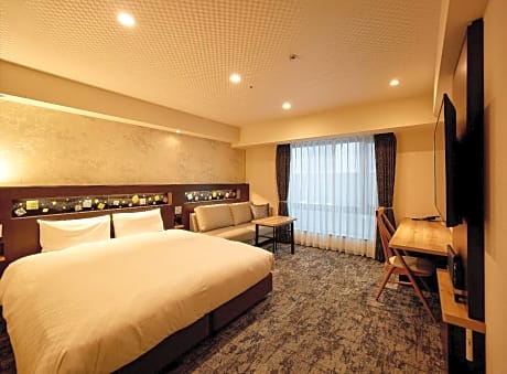 Deluxe Double Room (2 Adults) - Non-Smoking