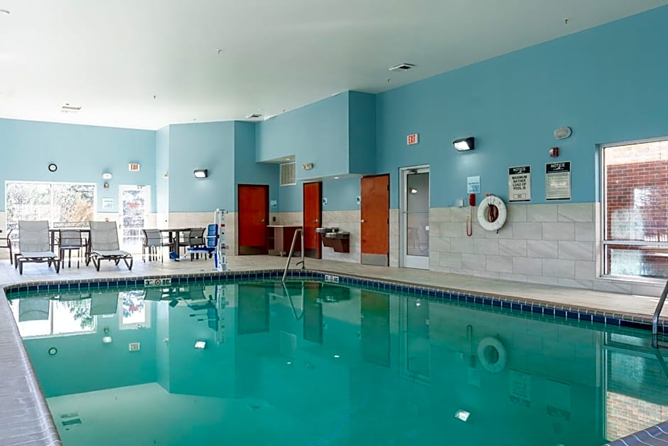 Holiday Inn Express Hotel & Suites Lake Zurich-Barrington By IHG