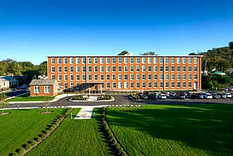 Fairfield Inn & Suites by Marriott Madison Historic Eagle Cotton Mill