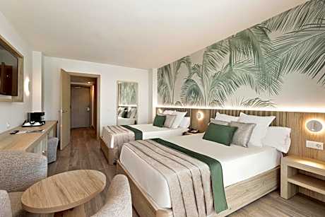 Deluxe Twin Room (2 Adults)