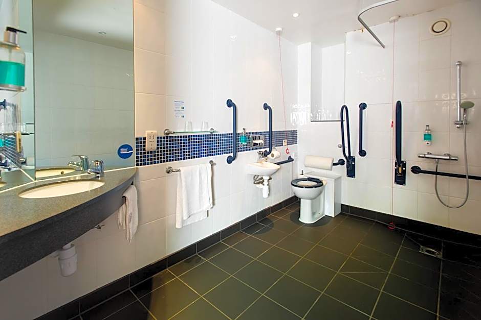 Holiday Inn Express Ramsgate  Minster By IHG