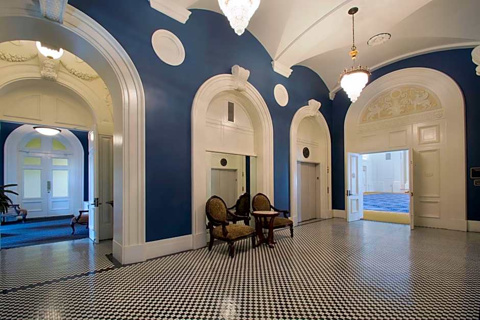 Sentinel Hotel