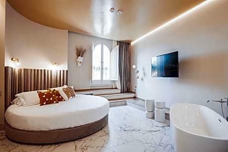 Hotel City