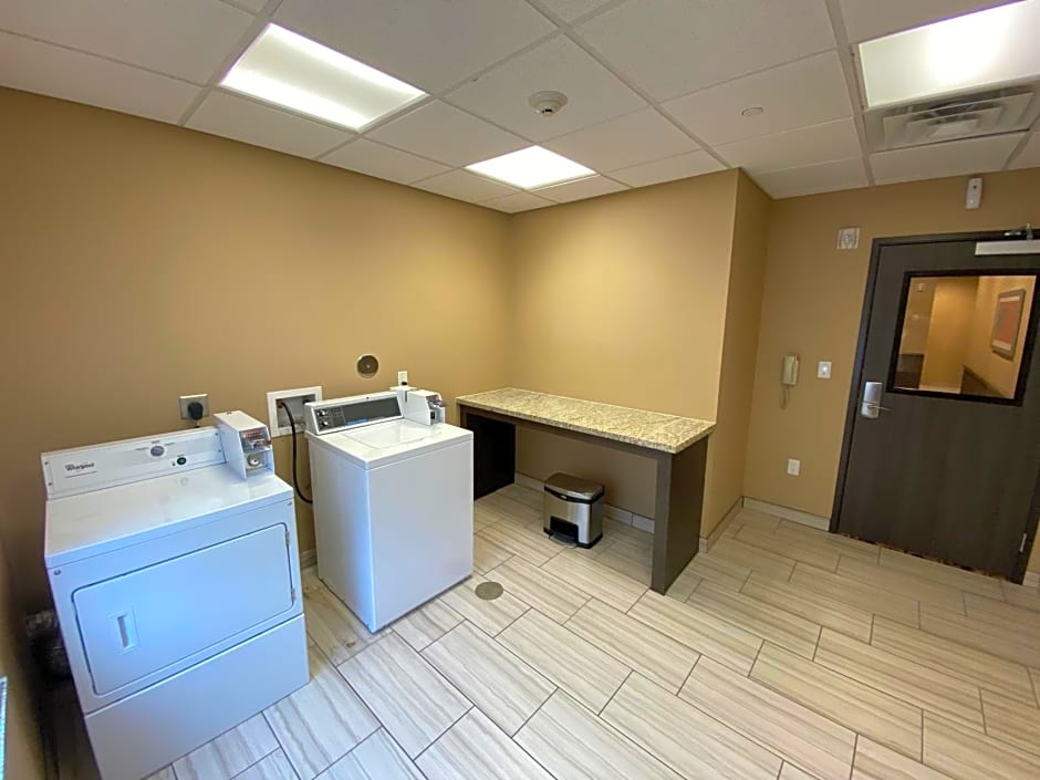 Comfort Suites Near Sam Houston Race Park