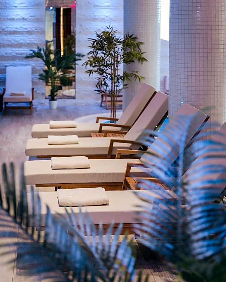Kalamper Hotel & Spa