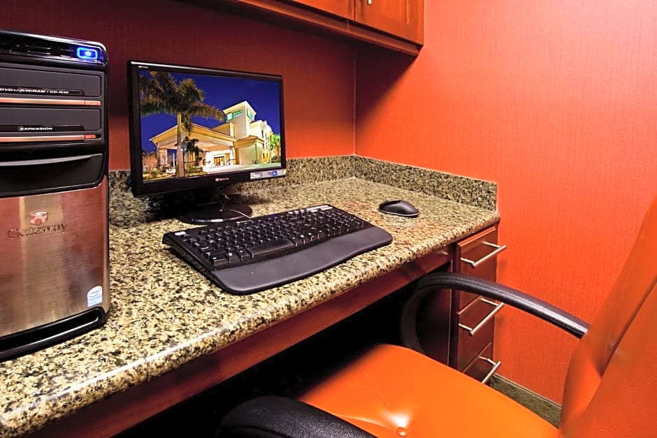 Holiday Inn Express Stuart By IHG
