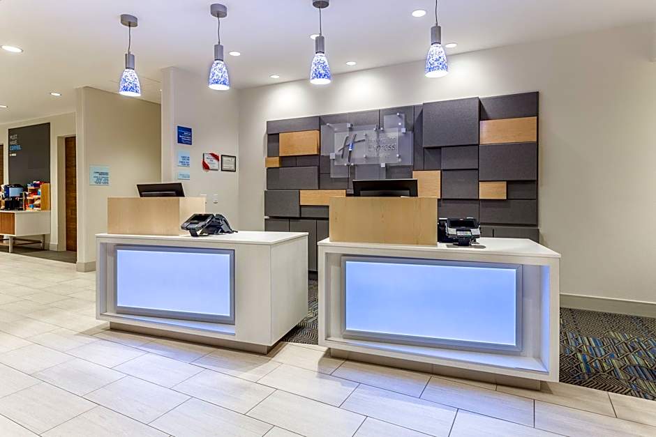 Holiday Inn Express And Suites Ottawa By IHG