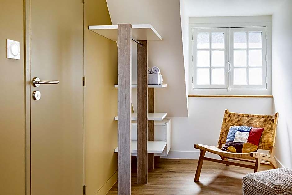 Photo 1 of 8 of Duplex Family Apartment