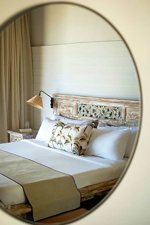 Constance Sakoa Boutik