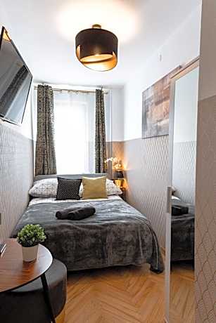 Standard Double Room with Shared Bathroom