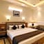 Hotel Kamal ( Nearest to Taj Mahal )