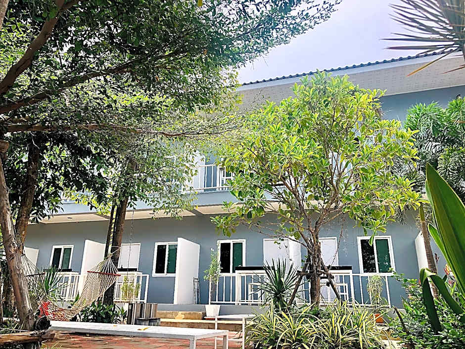 At The Beach Koh Larn