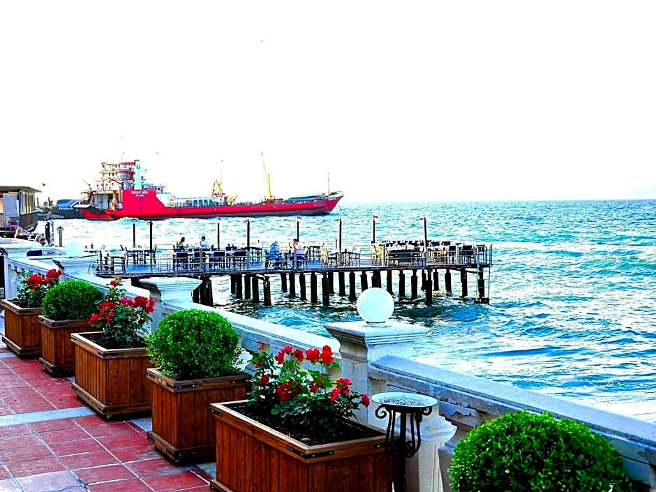 Montania Special Class Hotel