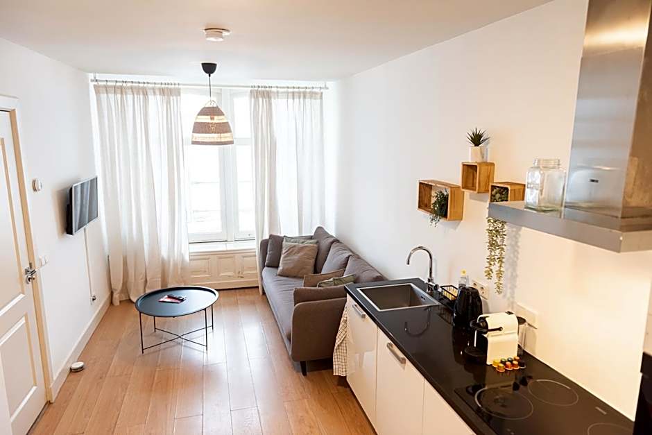 Canal View Apartment