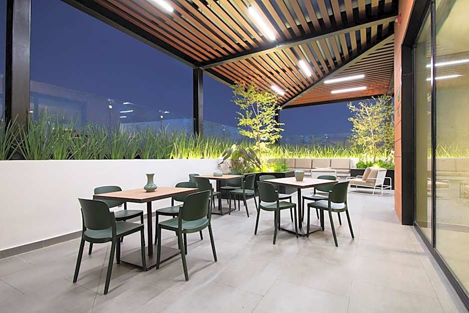 Staybridge Suites Guadalajara Novena By IHG