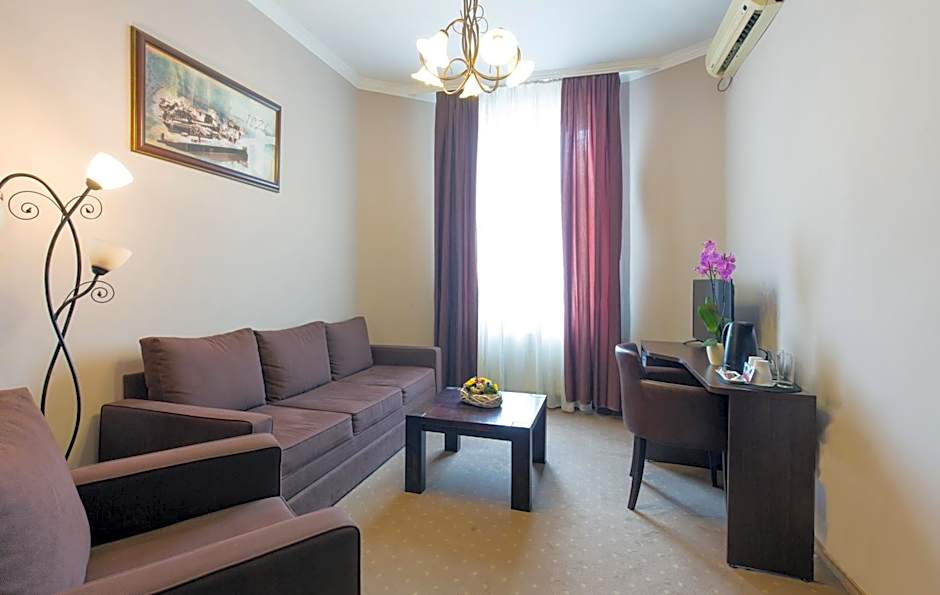 Belgrade City Hotel