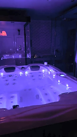 Double Room with Spa Bath