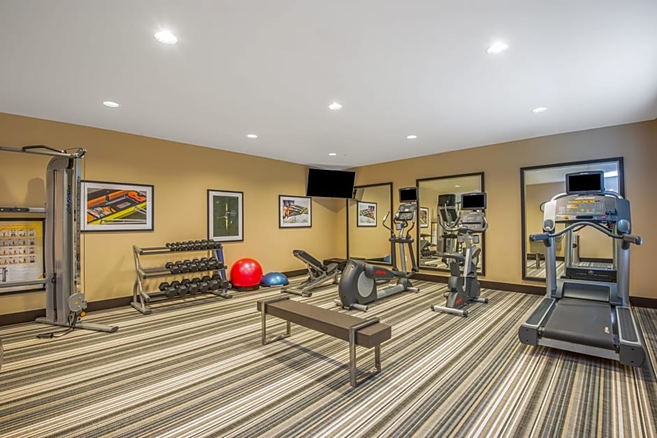 Candlewood Suites Columbia Hwy 63 & I-70 By IHG