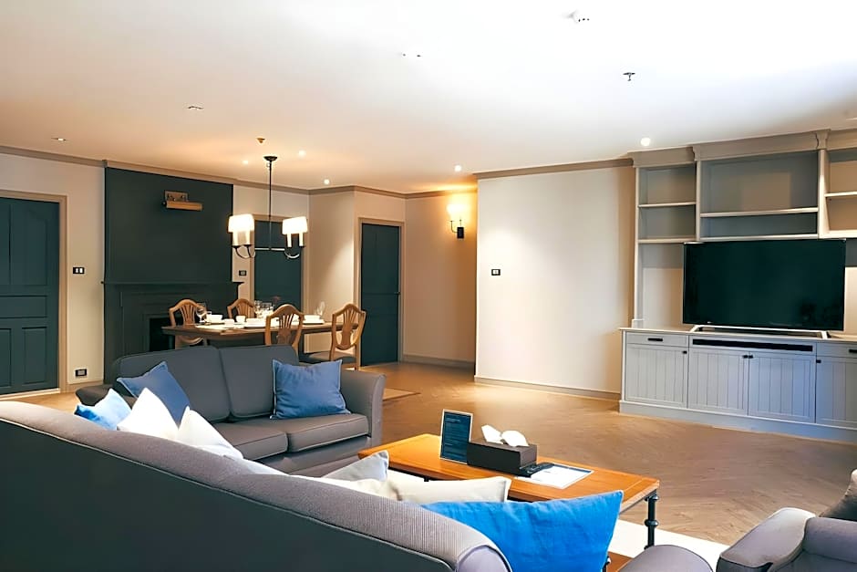 THEA Private Suites by TH District