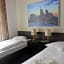 Carlton Hotel