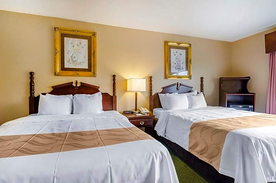 Precious Hotel