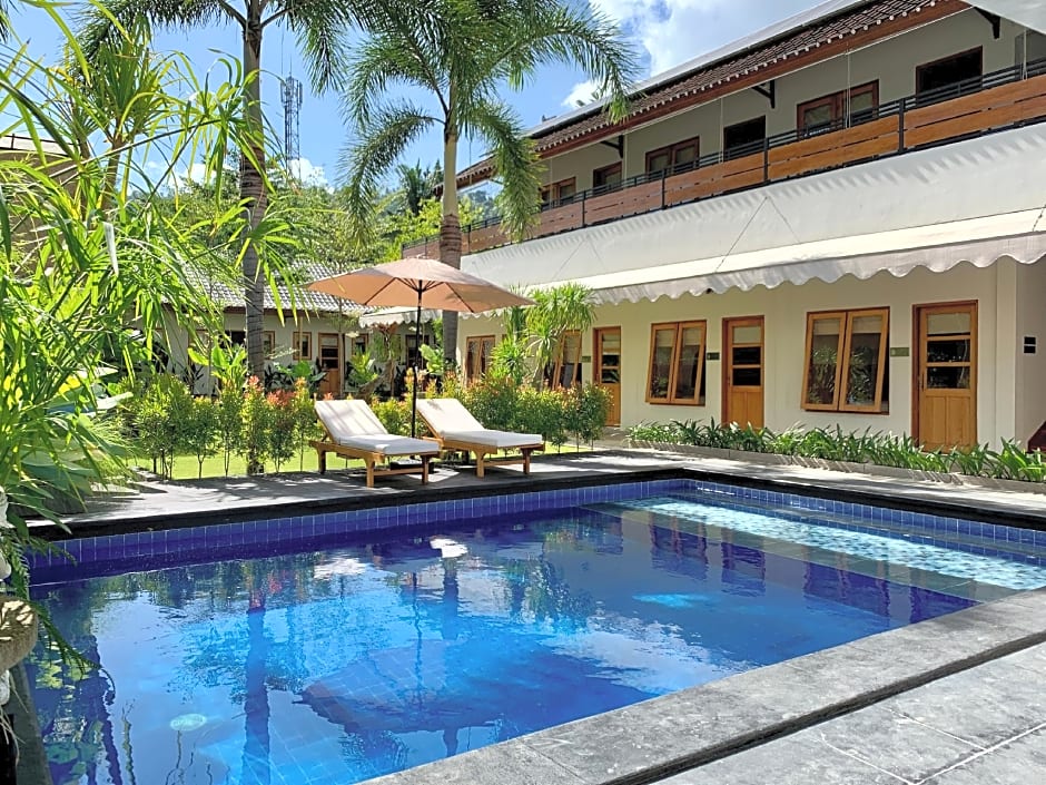 Roots Hotel Senggigi