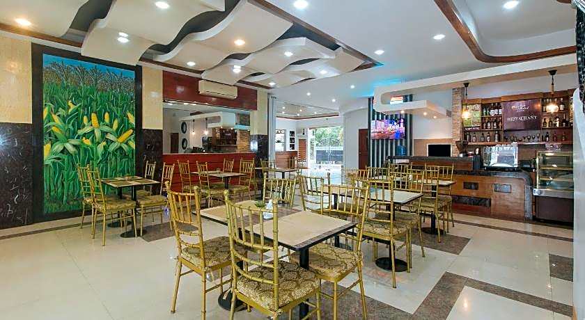 RedDoorz @ Nick Hotel Isabela