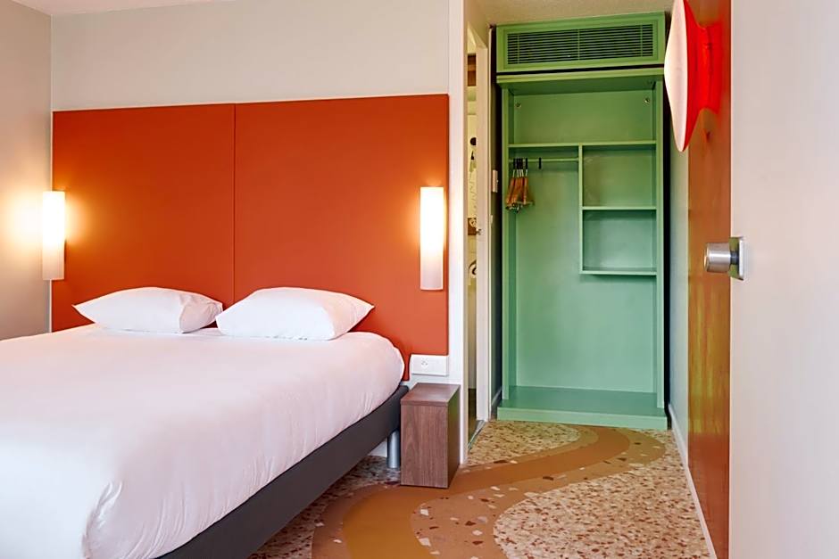 Greet Hotel Versailles - Voisins Le Bretonneux