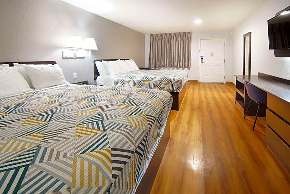 Motel 6-Lancaster, TX - DeSoto - Lancaster