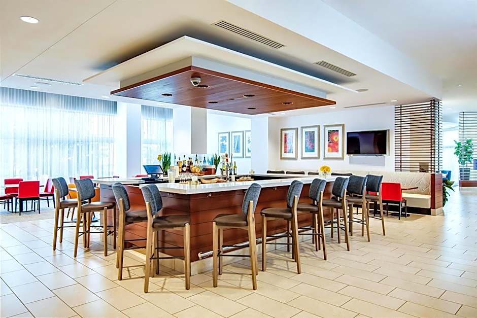 Hilton Garden Inn Alexandria Old Town National Harbor