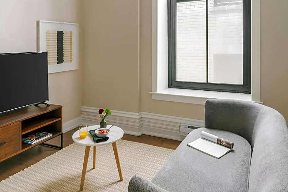 Sonder by Marriott Bonvoy Jewelers Row Apartments Millenium Park