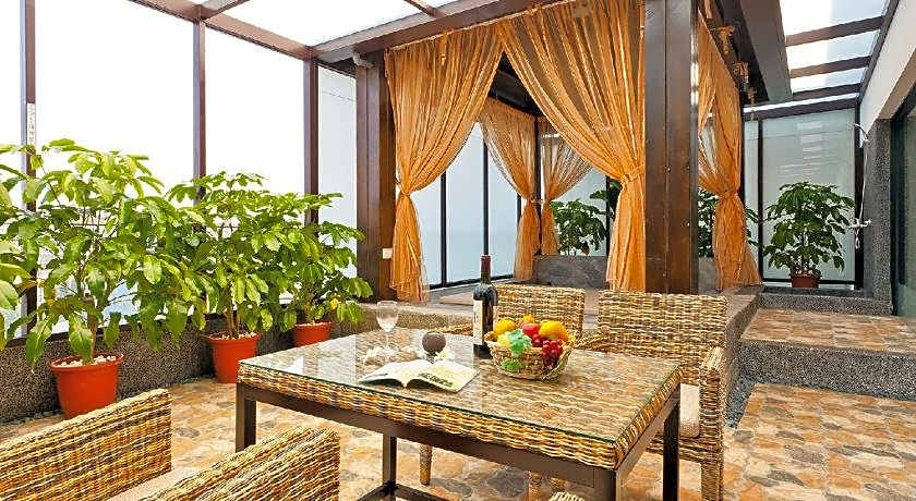 The Loft Seaside Suite