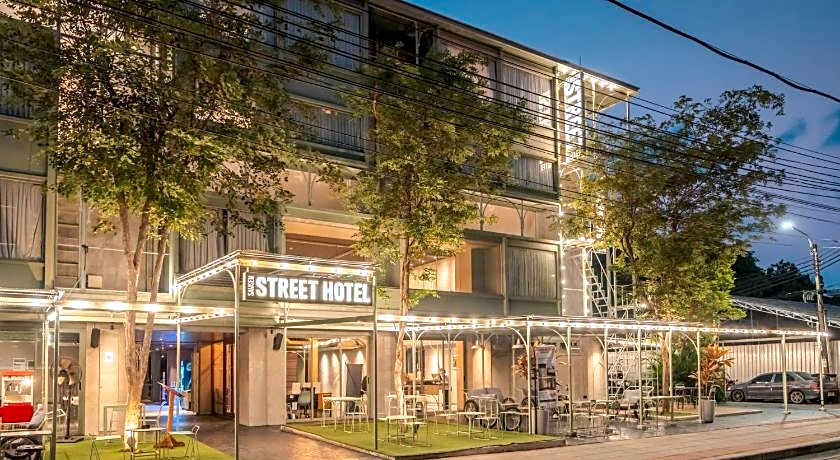 Samsen Street Hotel