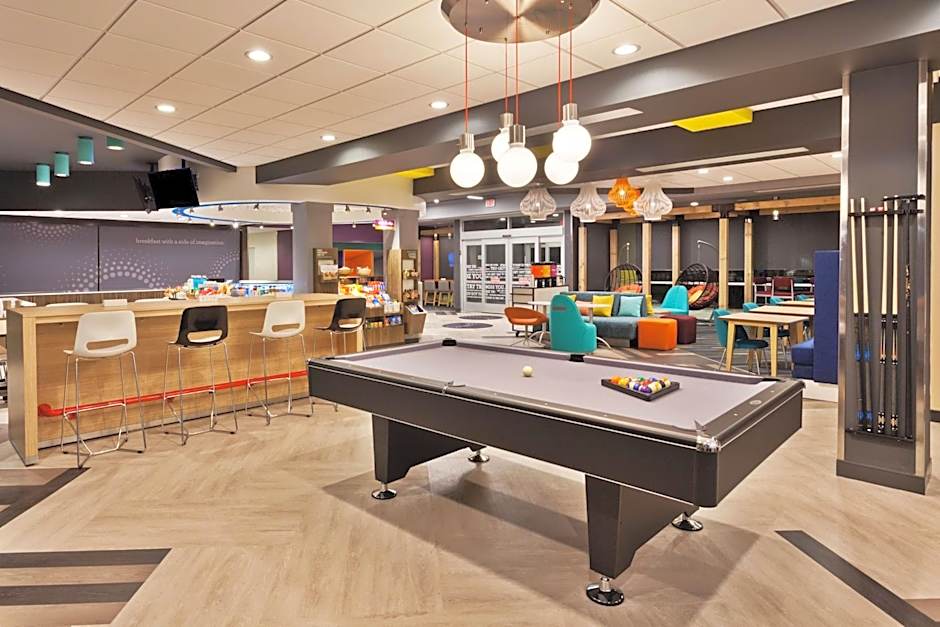 Tru by Hilton Auburn