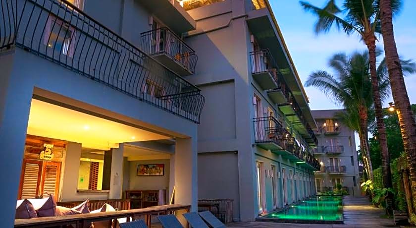 FRii Bali Echo Beach Hotel