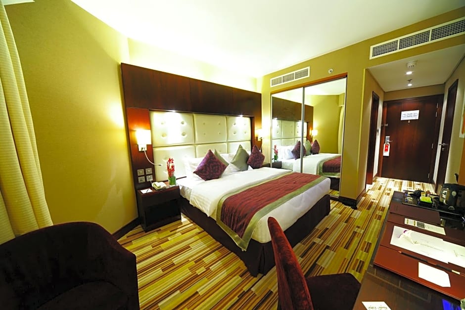 Monaco Hotel – Dubai, PA