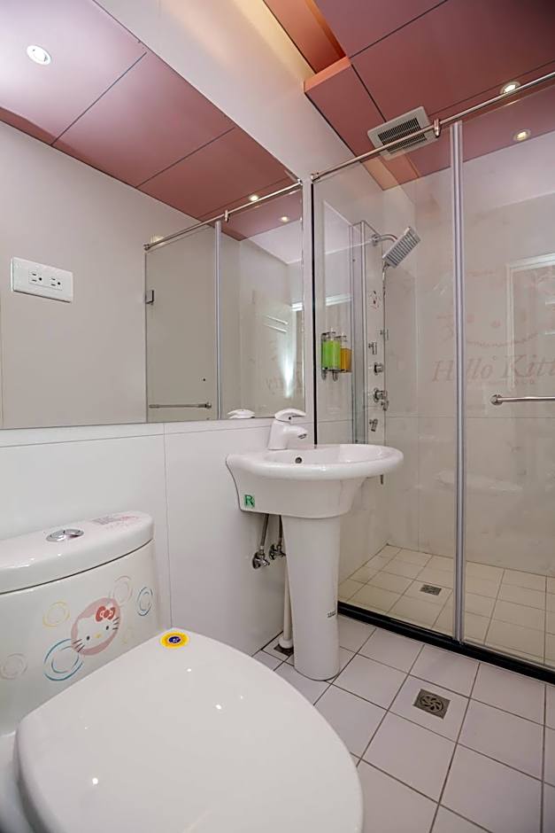 Shuian Lakeside Hotel