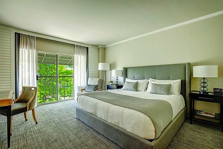 Woodmark Hotel & Still Spa