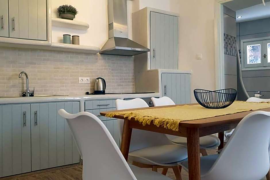 Παραδοσιακό σπίτι εντός της Χώρας της Ίου