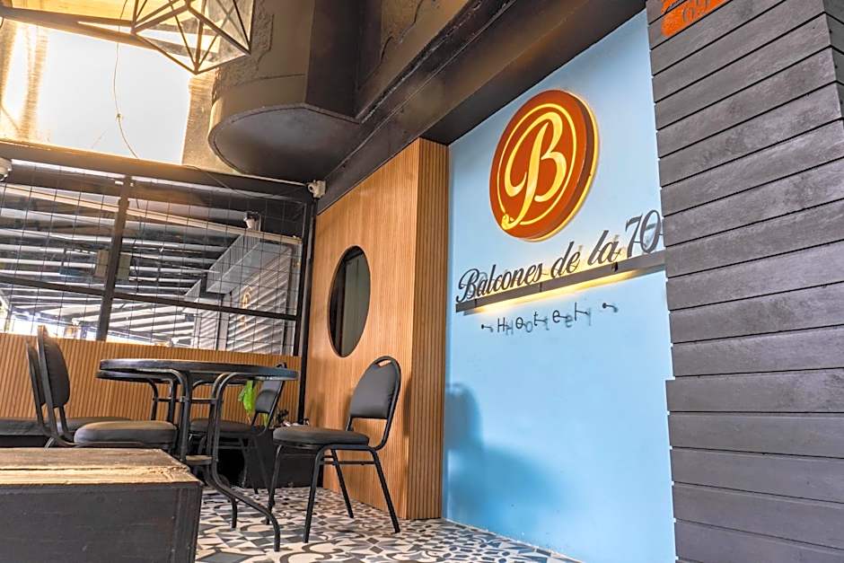 Hotel Balcones de la 70