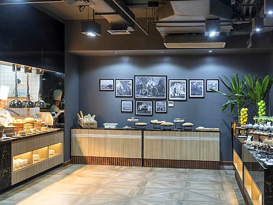 Mercure Yangon Kaba Ay