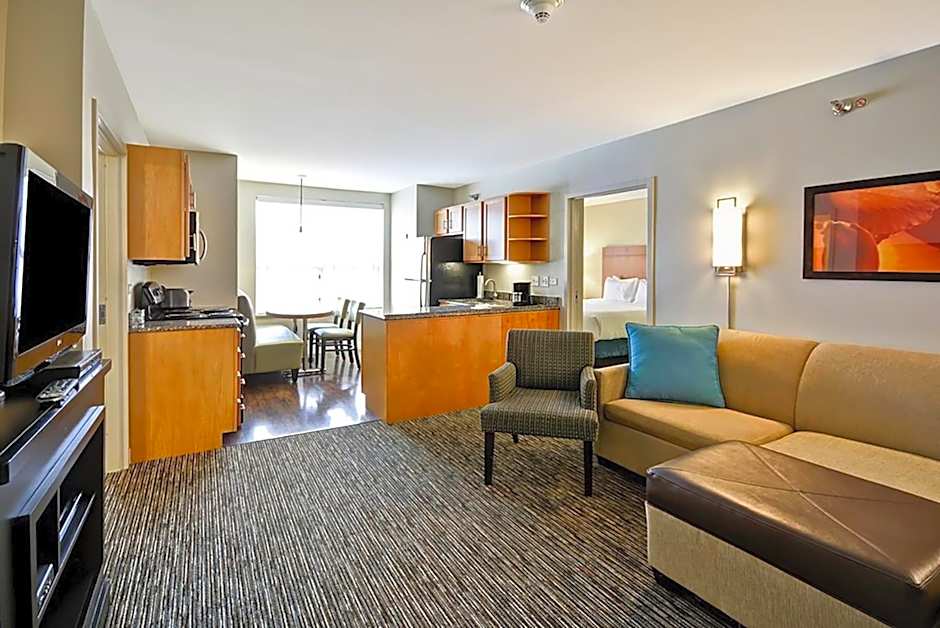 Hyatt House Chicago Warrenville