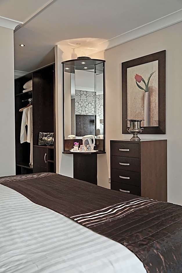 The Old Palace Lodge