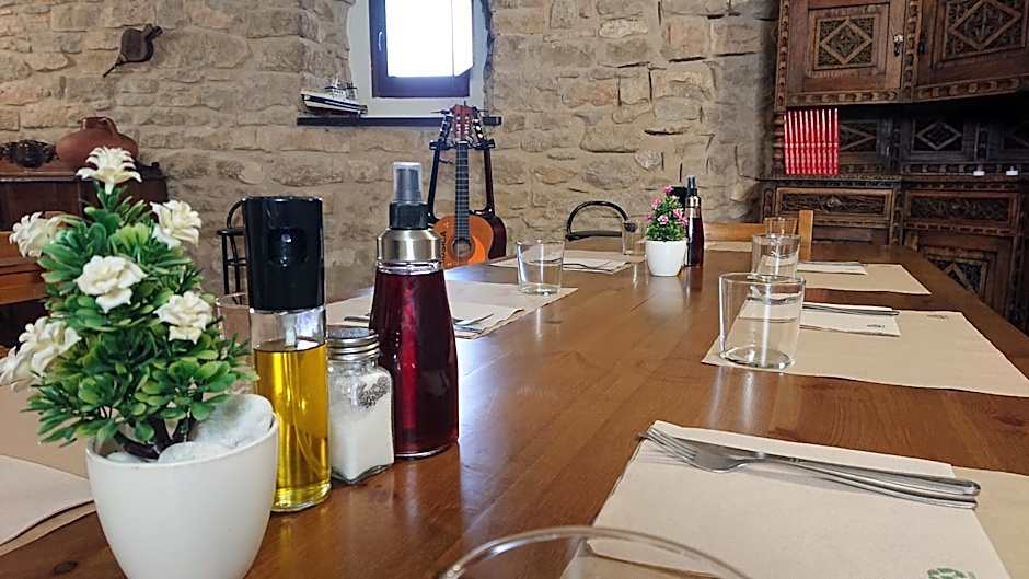 Albergue Sansol - El oasis del camino francés - Exclusivo para peregrinos