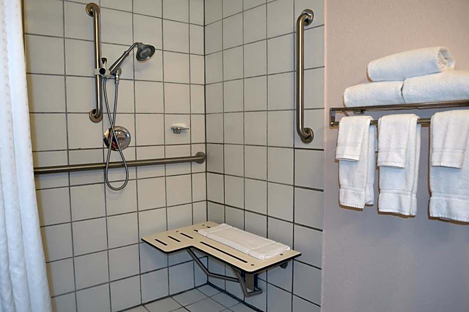 Country Inn & Suites by Radisson, Abingdon, VA